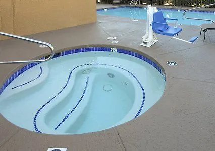 Comfort Inn & Suites Near Kino Sports Complex 