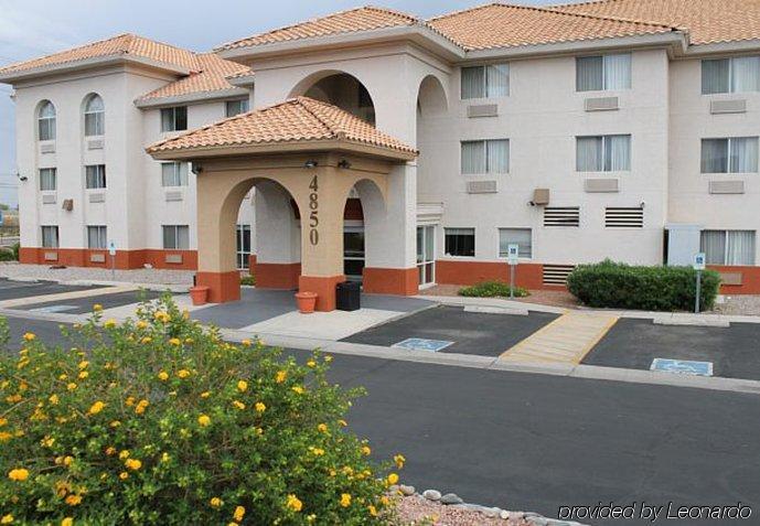 Comfort & Near Kino Sports Complex Drexel Heights