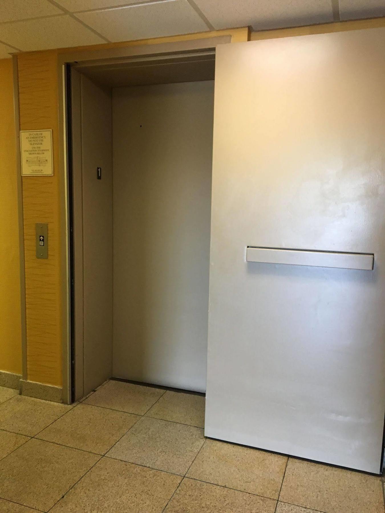 Comfort & Near Kino Sports Complex Hotel