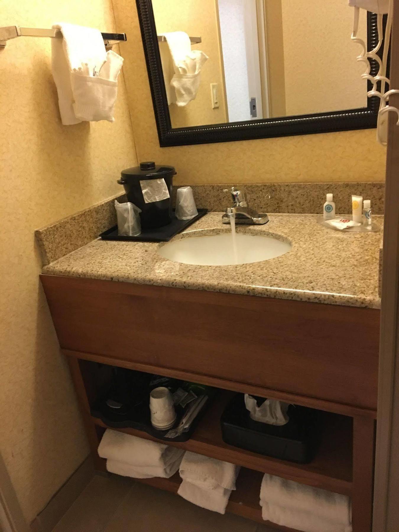 Comfort & Near Kino Sports Complex Hotel